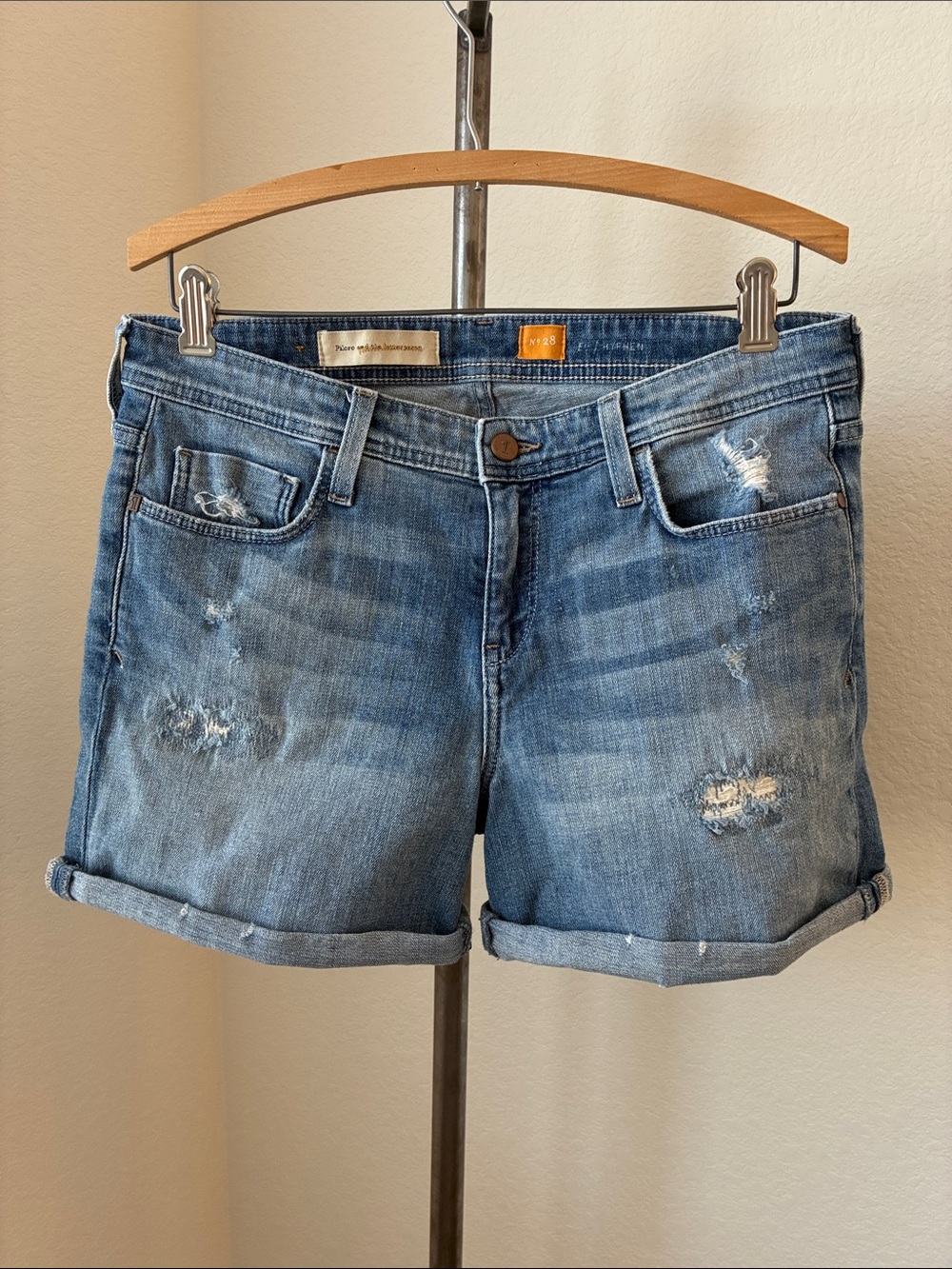 Pilcro sz 28 Distressed Denim Jean Shorts Hyphen Anthropologie